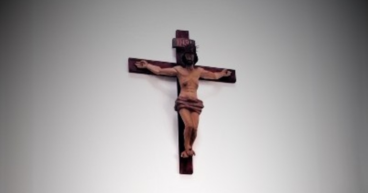 Read more about the article Palanga Lutheran Church Beautified with New Crucifix